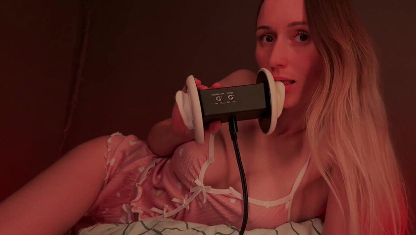 Barberry ASMR - Girlfriend Gives You Surprise at Home & Licking Sounds