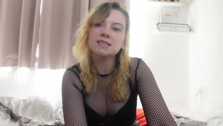 Jodie Marie ASMR - 10 Sep 2025 - ASMR - Weekly Treat Fabric Scratching