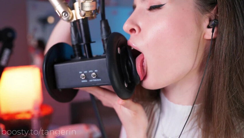 Tangerin ASMR - 25 Jan 2026 - Close Whispering / Ear Licking / Lipping / Kisses / Ear Biting & Eye Contact
