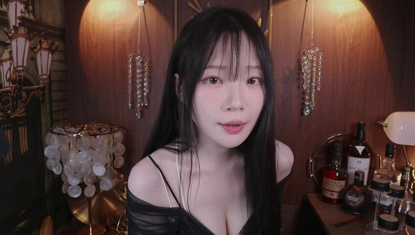 [ASMR]nara_나라 - 9 July 2026 - A Drink at a Whisky Bar on a Rainy Day