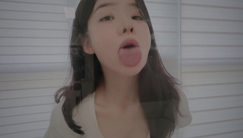 ASMR Yeonchu - 12 July 2026 - You're Trapped Behind the Glass! (Kisses + Licks) (Patreon)