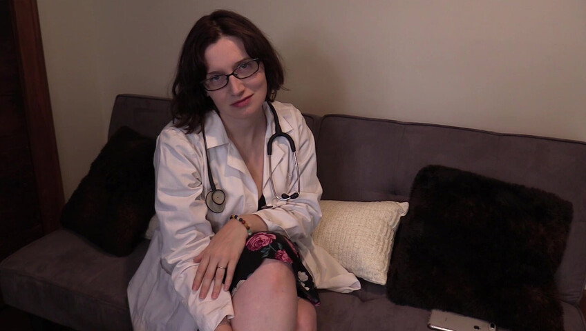 Bettie Bondage - Step-Mommy Plays Doctor